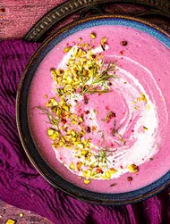 Zuppa cremosa a base di cavolo cappuccio