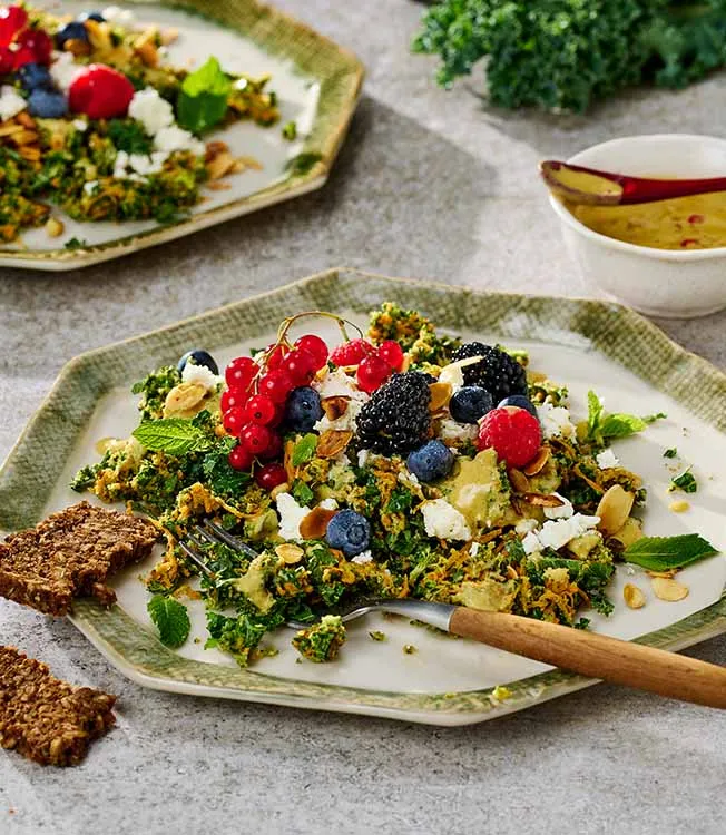 Insalata di broccoli, kale e feta