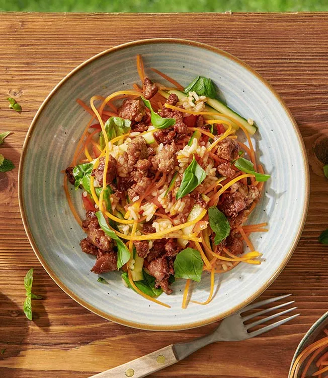 Insalata di riso Jasmine con agnello e basilico