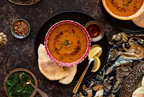 Zuppa turca di lenticchie rosse e carote