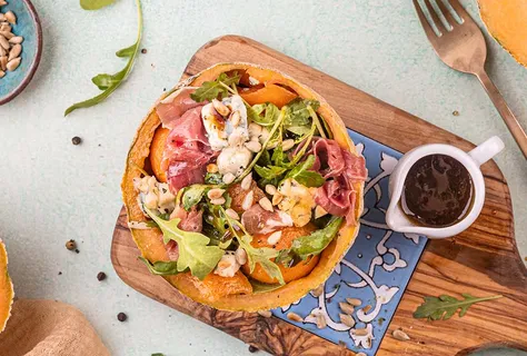 Insalata di rucola, melone e prosciutto