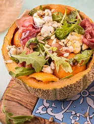 Insalata di rucola, melone e prosciutto