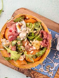 Insalata di rucola, melone e prosciutto