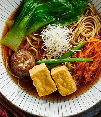Ramen vegetariano giapponese