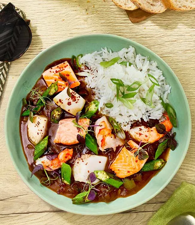 Gumbo Teriyaki ai frutti di mare con okra e riso