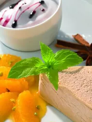 Semifreddo di soia e miele con arance candite e zabaione di vin brûlé