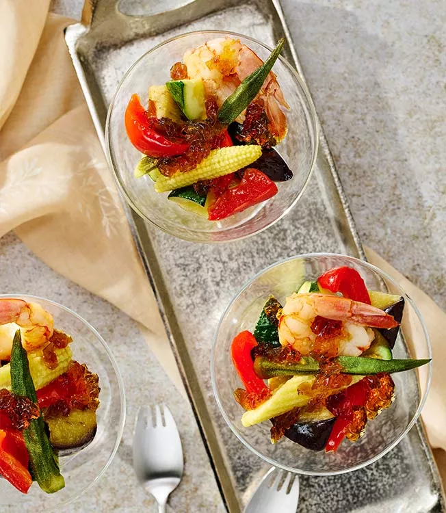 Gamberi alla griglia e verdure di stagione con gelatina di ponzu yuzu