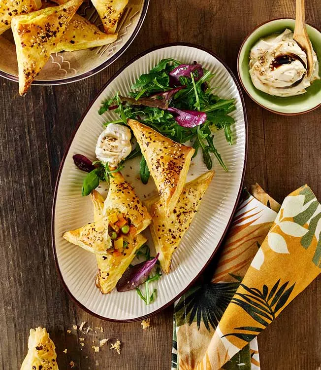 Samosa con patate e piselli