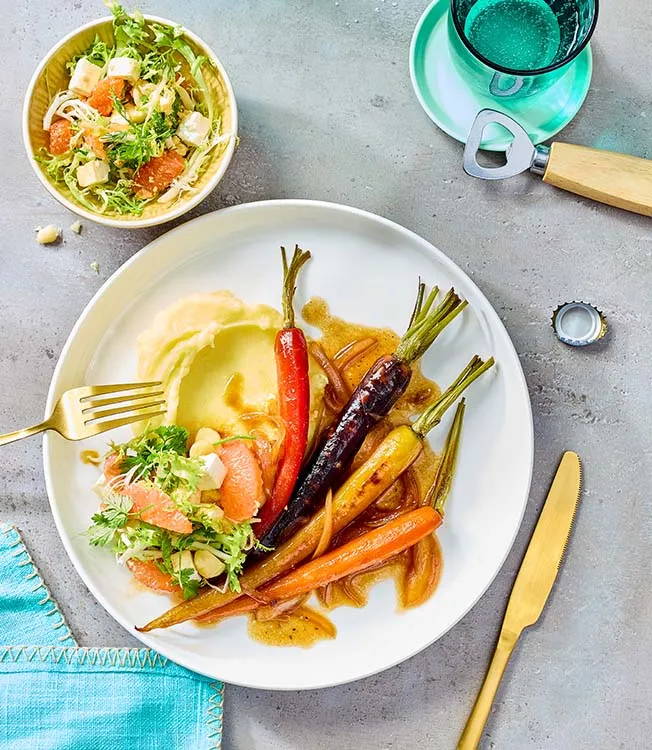 Carote arrosto con insalata di pompelmo e feta