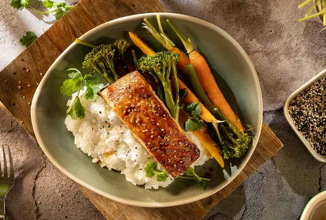 Salmone al forno con salsa di soia